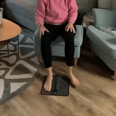 Dynamic image presentation of an electric foot massager that targets neuropathy in the foot.